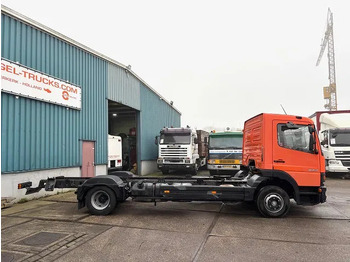 Cab chassis truck Mercedes-Benz Atego 823L DAY CAB (6-CILINDER) 4x2 CHASSIS (MANUAL GEARBOX / SPER DIFFERENTIAL / 6-CILINDER ENGINE): picture 4