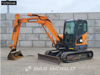 Mini excavator Doosan DX63-3: picture 3