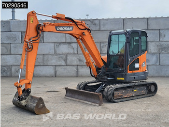 Mini excavator Doosan DX63-3: picture 2