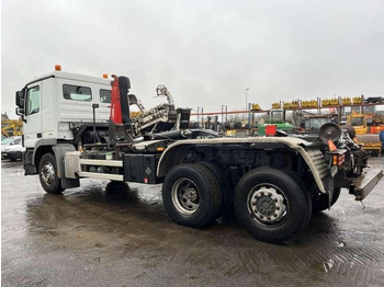 Hook lift truck Mercedes ACTROS 2544: picture 5