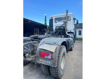 Tractor unit MAN TGA 18.440 4X4: picture 3