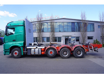 Cab chassis truck for transportation of timber Mercedes-Benz Arocs 3563 8 × 4 / 630 HP / steered axle / Logging superstructure: picture 4