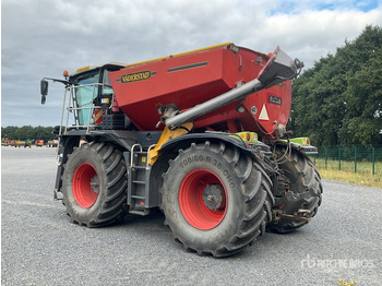 Farm tractor 2011 Claas Xerion 3800 Saddle Trac 4WD Tractor: picture 3