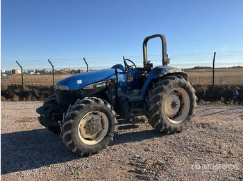 Farm tractor NEW HOLLAND TDD