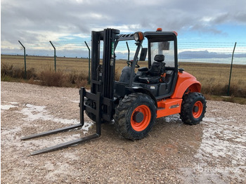 Rough terrain forklift AUSA