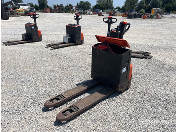 Pallet truck TOYOTA
