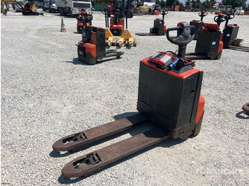 Pallet truck TOYOTA