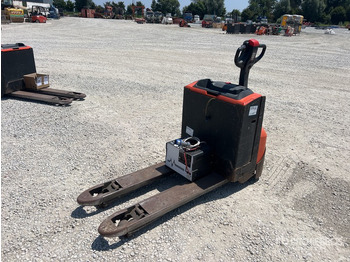Pallet truck 2019 Toyota LWE180 Electric Pallet Jack: picture 2