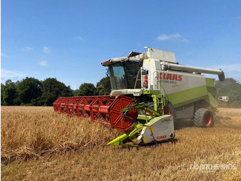 Combine harvester 2003 Claas Lexion 460 Evolution Caterpillar C9 engine, with hea ... Combine Harvester: picture 2