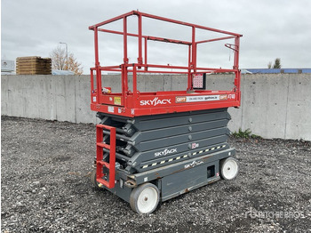 Scissor lift SKYJACK