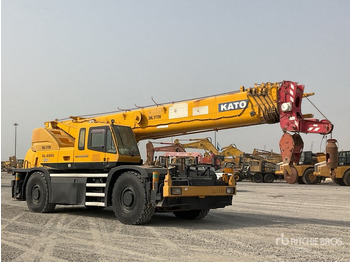 Rough terrain crane KATO