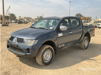 Pickup truck MITSUBISHI L200