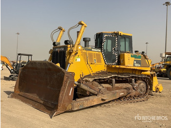 Bulldozer KOMATSU D155