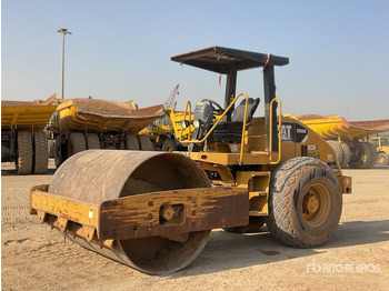 Compactor CATERPILLAR