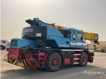 Rough terrain crane Kato KR25H: picture 3