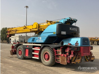 Rough terrain crane Kato KR25H: picture 4