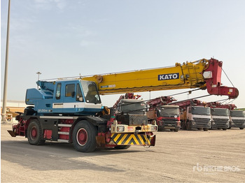 Rough terrain crane Kato KR25H: picture 2