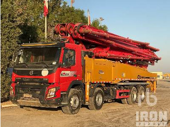Concrete pump truck VOLVO FMX 500