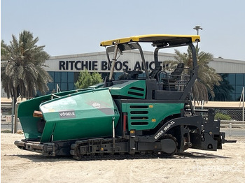 Asphalt paver VÖGELE