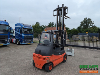 Electric forklift Linde E30 02 - 4058 uur - Duplex Mast - Volrubber Banden - Eurotron 80V-80A Oplader (M34): picture 3