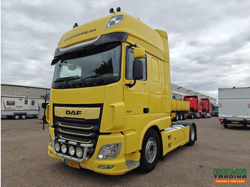 Tractor unit DAF XF 530