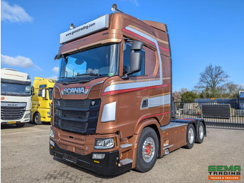 Tractor unit SCANIA S 730