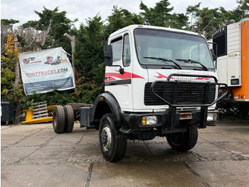 Cab chassis truck MERCEDES-BENZ