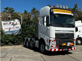 Tractor unit VOLVO FH16 750