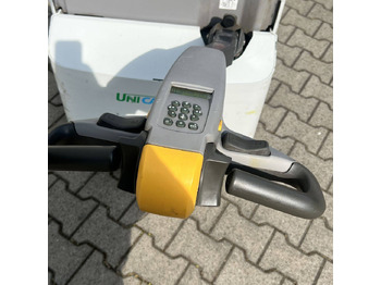 Pallet truck Unicarriers PLL180: picture 5