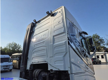 Cab chassis truck VOLVO FH13 550HP 6x2 ( Drivable condition ): picture 5 Cab chassis truck VOLVO FH13 550HP 6x2 ( Drivable condition ): picture 5