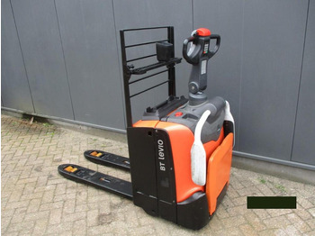 Pallet truck Toyota LPE 200: picture 3 Pallet truck Toyota LPE 200: picture 3