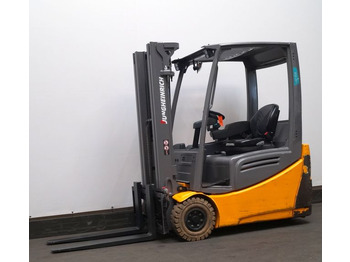 Electric forklift JUNGHEINRICH EFG