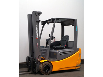 Electric forklift JUNGHEINRICH EFG
