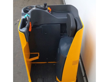 Pallet truck Jungheinrich ESE120: picture 4 Pallet truck Jungheinrich ESE120: picture 4