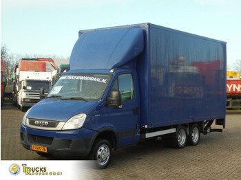Box van IVECO Daily