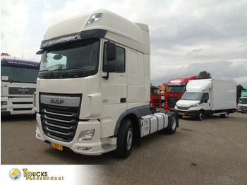 Tractor unit DAF XF 460