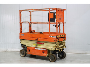 Scissor lift JLG