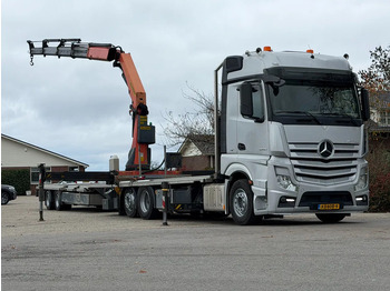 Crane truck MERCEDES-BENZ Actros 2640