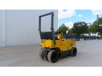 Pneumatic roller Sakai TS 160-2: picture 2