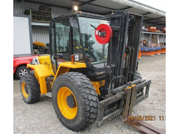 Rough terrain forklift JCB