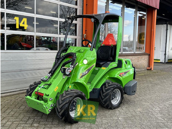 Compact loader AVANT