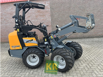 Compact loader GIANT