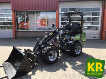 Compact loader GIANT