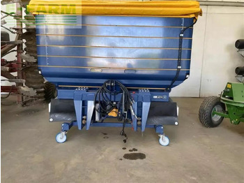 Fertilizer spreader BOGBALLE