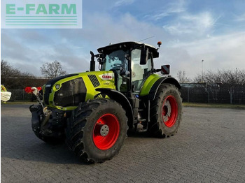 Farm tractor CLAAS Axion 830