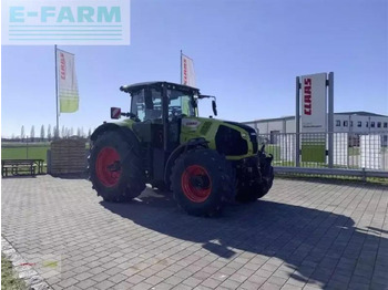 Farm tractor CLAAS Axion 870