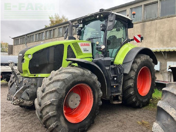 Farm tractor CLAAS Axion 930