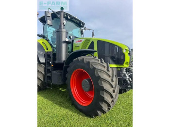 Farm tractor CLAAS Axion 960