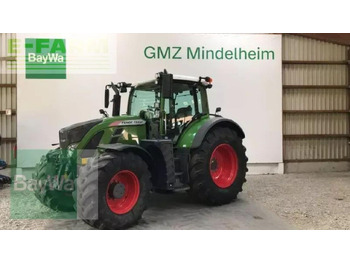Farm tractor FENDT 724 Vario
