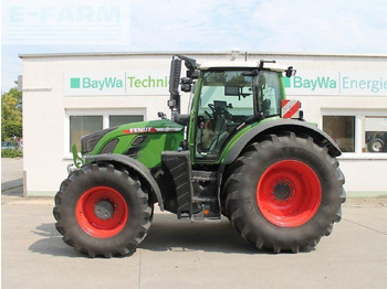 Farm tractor FENDT 724 Vario